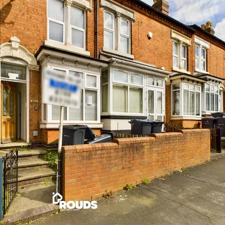 Rent this 3 bed townhouse on Shenstone Road in Bearwood, B16 0NS