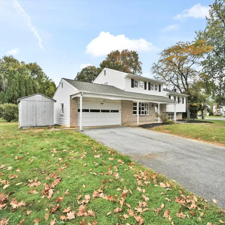Image 2 - 639 Hedgerow Lane, Roseville, Lancaster County, PA 17601, USA - House for sale