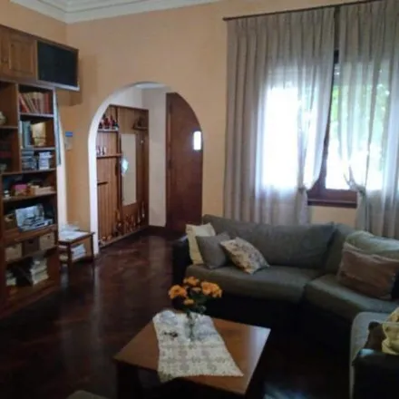 Buy this 3 bed house on Andrés Baranda 352 in Quilmes Este, 1877 Quilmes