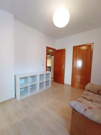 Image 4 - Residencia para Mayores Lusanz, Calle Aurora, 9, 28035 Madrid, Spain - Apartment for rent