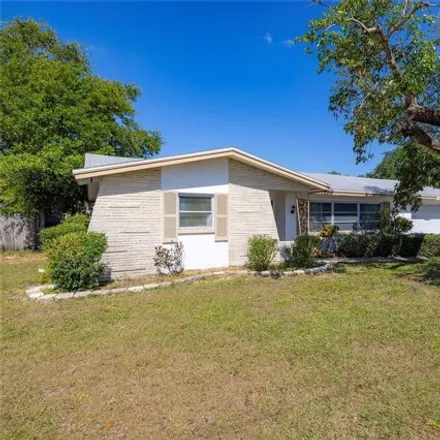 Buy this 3 bed house on 1562 South Lake Avenue in Largo, FL 33756