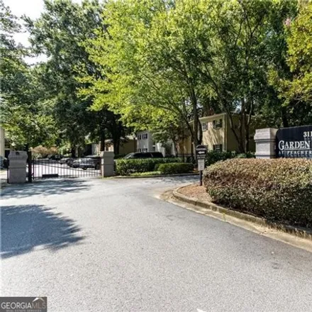 Image 1 - Peachtree Hills Avenue Northeast, Atlanta, GA 30305, USA - Condo for rent