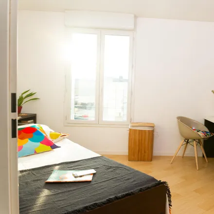 Rent this 4studio room on Résidence étudiante in Boulevard Anatole France, 93200 Saint-Denis