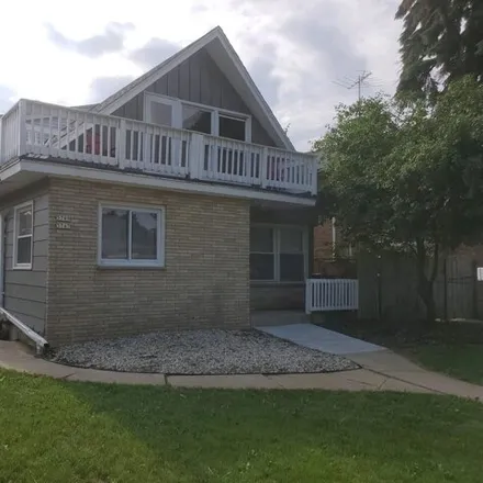 Rent this 2 bed house on 5749 N 93rd St Unit Upper in Milwaukee, Wisconsin
