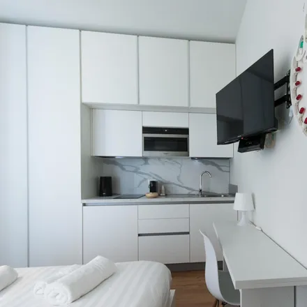 Image 2 - Steven Hill Coffe, Via Amatore Sciesa 1, 29135 Milan MI, Italy - Apartment for rent