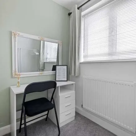 Image 6 - Sean Smith, 14 Leighton Street, Nottingham, NG3 2FZ, United Kingdom - Apartment for rent