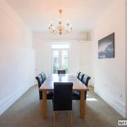 Image 4 - 45 Fentiman Road, London, SW8 1LF, United Kingdom - Townhouse for rent
