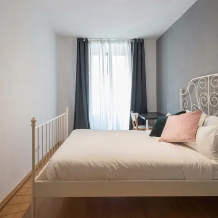 Rent this 8 bed room on Calle de Fuencarral in 41, 28004 Madrid