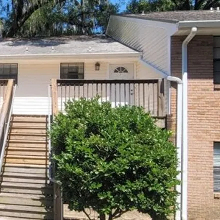 Buy this 2 bed condo on 1101 Greentree Ct Apt E in Tallahassee, Florida