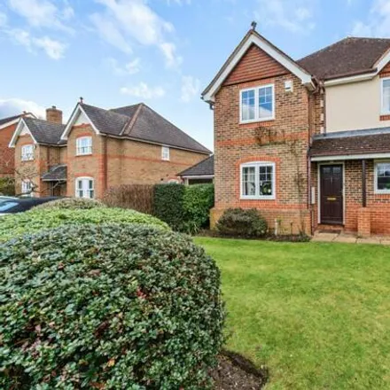 Rent this 4 bed house on Dalby Close in Hurst, RG10 0BZ