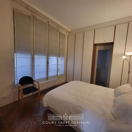 Rent this 3 bed apartment on 53 Rue de Lisbonne in 75008 Paris, France