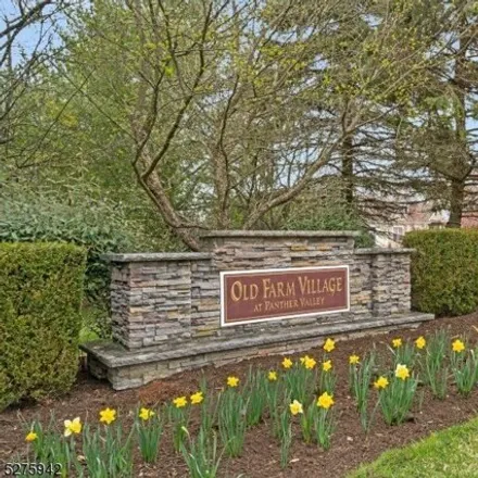 Image 2 - 285 Old Farm Drive, Allamuchy Township, Warren County, NJ 07838, USA - Condo for sale