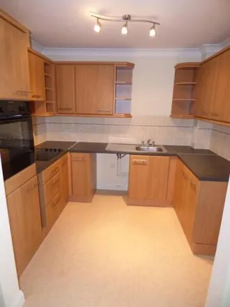 Rent this 2 bed room on Park Road North in Middlesbrough, TS1 4AL