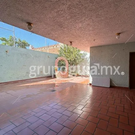 Buy this 5 bed house on Calle Islote in Jardines del Valle, 44540 Guadalajara