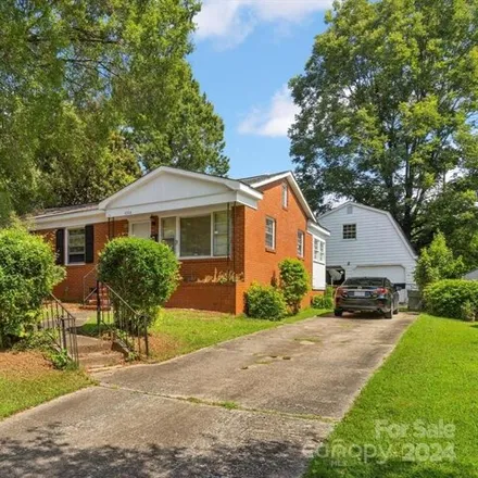 Buy this 3 bed house on 4308 Winfield Drive in Charlotte, NC 28205