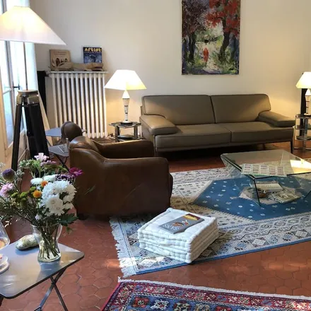 Rent this 3 bed apartment on Aix-en-Provence in Bouches-du-Rhône, France