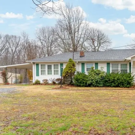 Rent this 3 bed house on Dividing Ridge Road in Nashville-Davidson, TN 37152