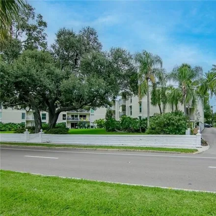 Image 1 - Bayshore Trace Apartmetns, 3325 Bayshore Boulevard, Tampa, FL 33629, USA - Condo for sale