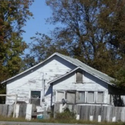 Buy this 2 bed house on 3701 West 5th Avenue in Pine Bluff, AR 71601
