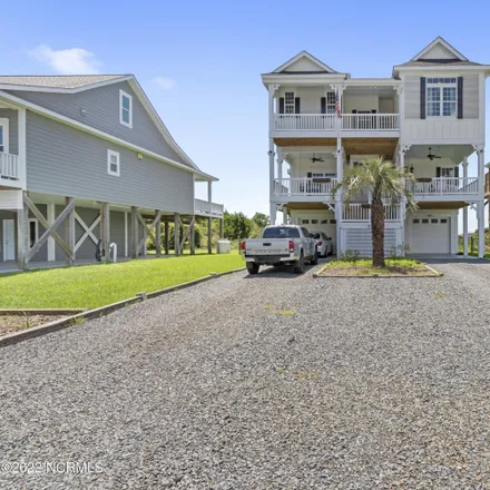 Image 2 - 853 Heron Landing Wynd, Holden Beach, Brunswick County, NC 28462, USA - House for sale