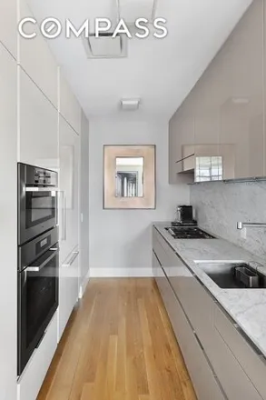Image 3 - 124A 23rd Street, New York, NY 11232, USA - Condo for sale