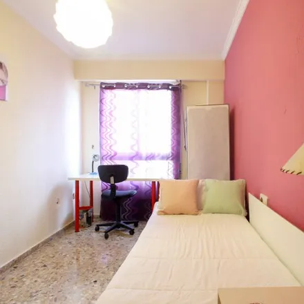 Rent this 4 bed room on APTC Bocatería - Cerveceria in Carrer de la Mare de Déu dels Desemparats, 13