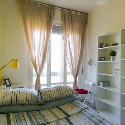 Rent this 3 bed room on Via dei Lamponi in 24, 40137 Bologna BO