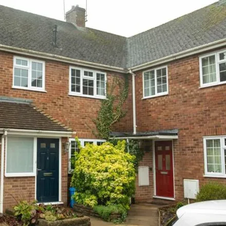 Buy this 2 bed townhouse on Garden Close in Chesterton, GL7 1TW