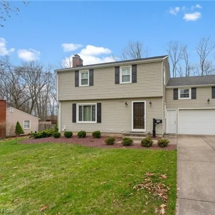 Buy this 4 bed house on 148 Dartmouth Drive in Canfield, OH 44406