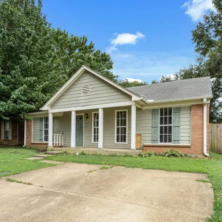 Buy this 3 bed house on 3417 Laurelwood Street in Horn Lake, MS 38637