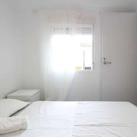 Image 7 - Caramuel, Calle de Caramuel, 28011 Madrid, Spain - Apartment for rent