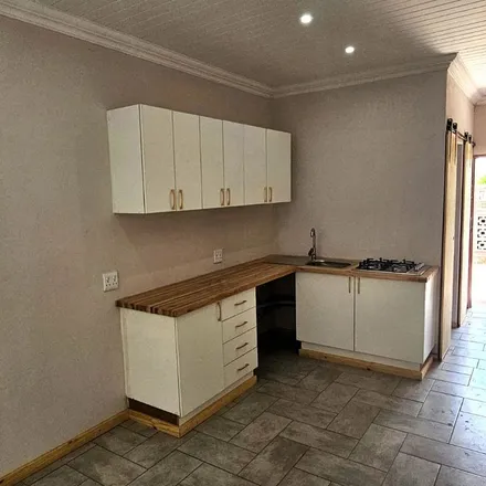 Image 5 - Jay Avenue, Fort Hill, Qonce, 5600, South Africa - Apartment for rent