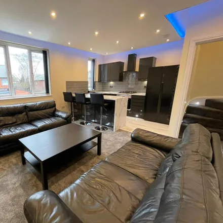 Image 5 - 20 Hawkswood Crescent, Leeds, LS5 3PG, United Kingdom - Apartment for rent