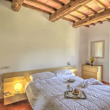 Rent this 2 bed house on Grosseto