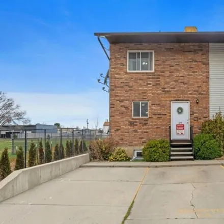 Buy this 3 bed condo on Cine Pointe in 151 E 12th Street, Ogden