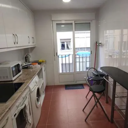 Image 5 - Bocatería Yolimar, Vía Univérsitas, 42, 50017 Zaragoza, Spain - Apartment for rent