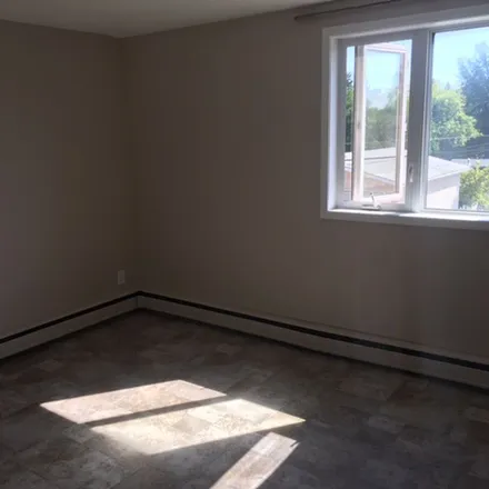 Image 3 - 22nd Street West, Saskatoon, SK S7M 0T3, Canada - Apartment for rent