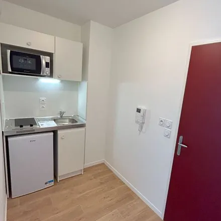 Rent this 1 bed apartment on 30 Cours Fleury in 21000 Dijon, France