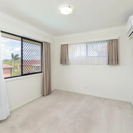 Image 8 - 5 Gaillardia Street, Macgregor QLD 4109, Australia - Apartment for rent