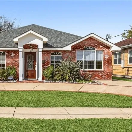 Rent this 3 bed house on 230 Ridgeway Drive in Beverly Knoll, Metairie