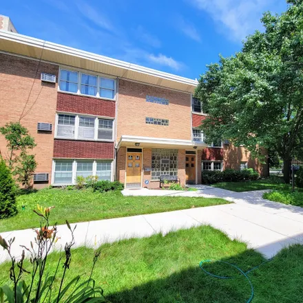 Buy this 2 bed house on Saint Scholastica High School in North Ridge Avenue, Chicago