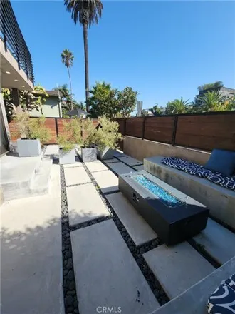 Image 2 - 408 Seville Court, Los Angeles, CA 90291, USA - House for rent
