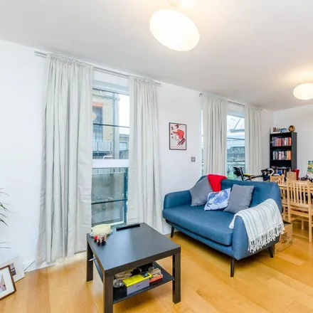 Rent this 1 bed apartment on Leeward House in York Place, London