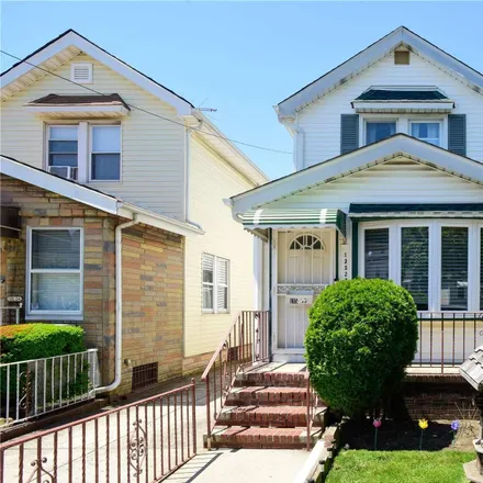 Buy this 3 bed house on 135-22 95th Street in New York, NY 11417