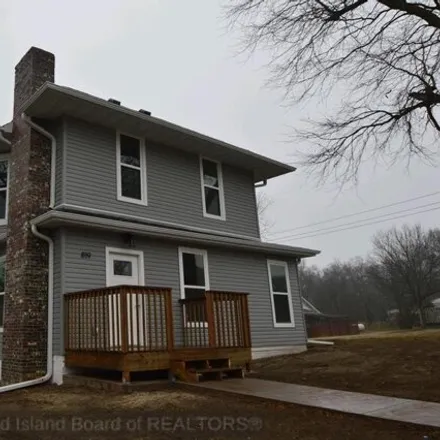Buy this 4 bed house on 623 9th Street in Howard City, Howard County