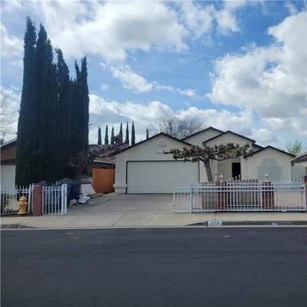 Buy this 4 bed house on 209 Kelly Avenue in Parlier, Fresno County