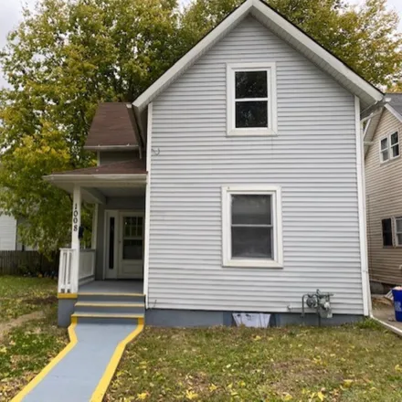 Buy this 4 bed house on 1000 West Street in Rockford, IL 61102
