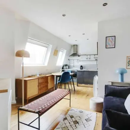 Rent this 1 bed apartment on 14 Rue Étienne Marcel in 75002 Paris, France
