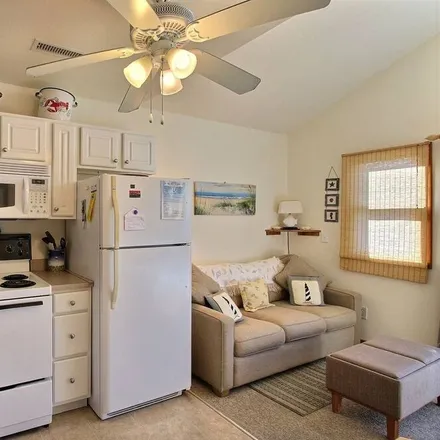 Image 3 - Hatteras, NC, 27943 - Condo for rent