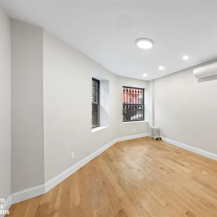 Image 6 - 521 DECATUR STREET in Bedford Stuyvesant - House for sale